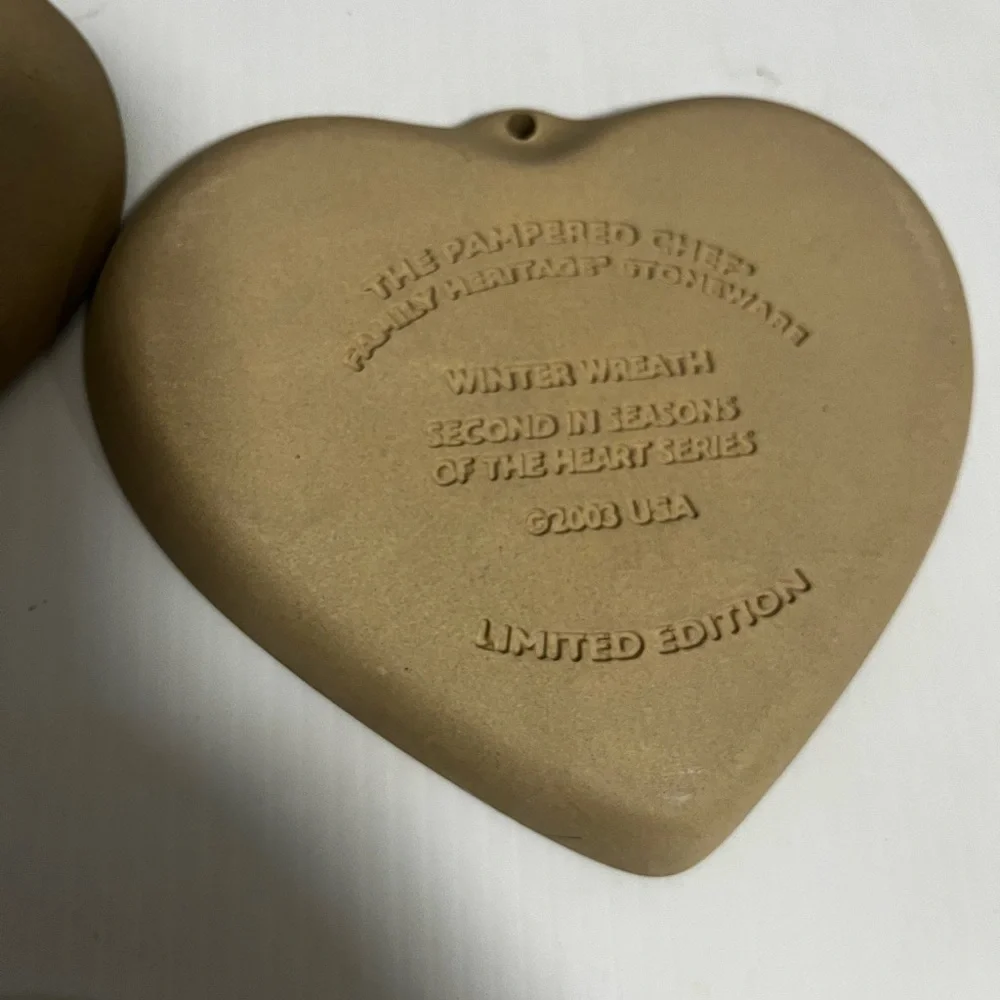 The Pampered Chef Heart-Shaped Stoneware Set - Tan